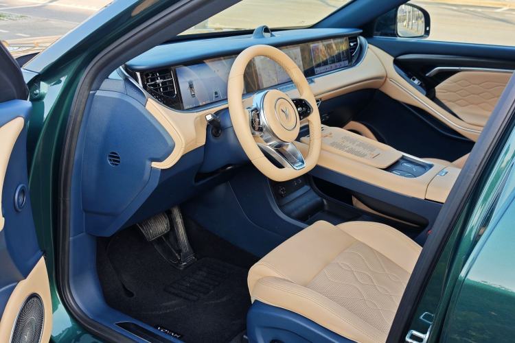 Used VOYAH FREE 2024 Ultra-Long Range Intelligent Driving Version Interior 1