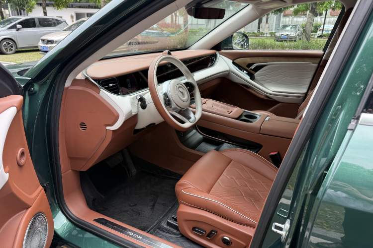 Used VOYAH FREE 2024 Ultra-Long Range Intelligent Driving Version Interior 1