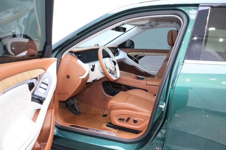 Used VOYAH FREE 2024 Ultra-Long Range Intelligent Driving Version Interior 1