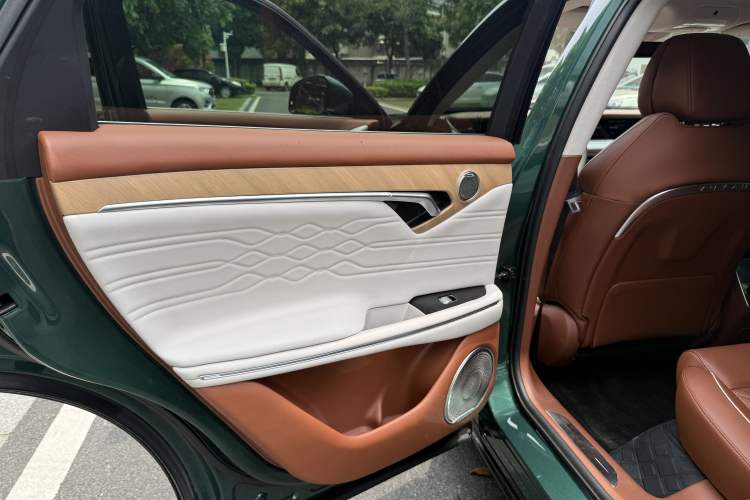 Used VOYAH FREE 2024 Ultra-Long Range Intelligent Driving Version Interior 10