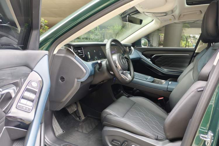 Used VOYAH FREE 2024 Ultra-Long Range Intelligent Driving Version Interior 2