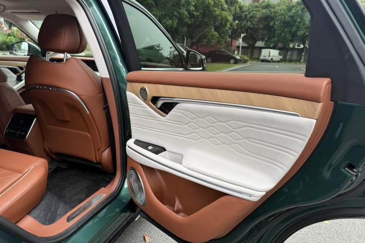 Used VOYAH FREE 2024 Ultra-Long Range Intelligent Driving Version Interior 3