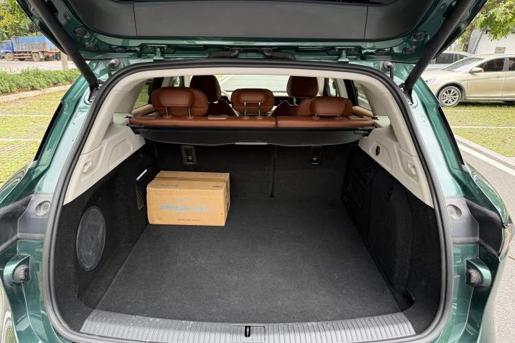 Used VOYAH FREE 2024 Ultra-Long Range Intelligent Driving Version Interior 4
