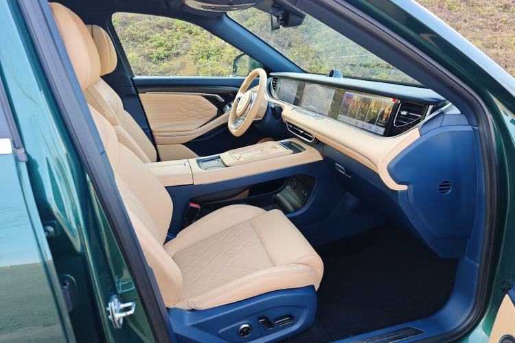 Used VOYAH FREE 2024 Ultra-Long Range Intelligent Driving Version Interior 7