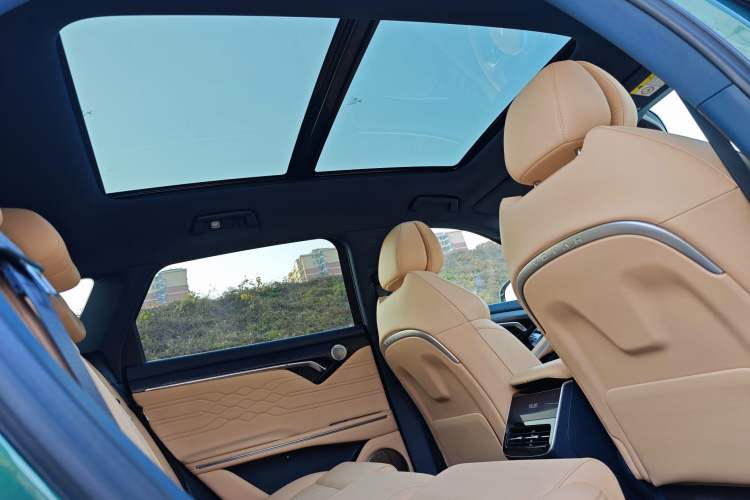 Used VOYAH FREE 2024 Ultra-Long Range Intelligent Driving Version Interior 8
