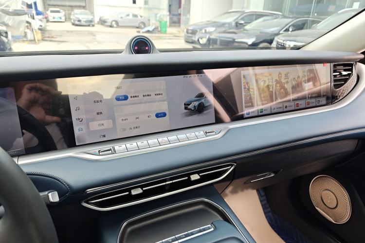 Used VOYAH FREE 2024 Ultra-Long Range Intelligent Driving Version Interior 8