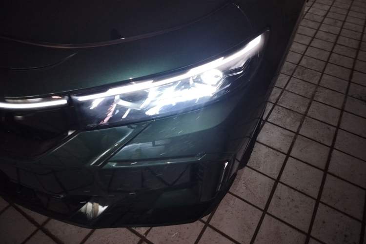 Used VOYAH FREE 2024 Ultra-Long Range Intelligent Driving Version Left Front Headlight