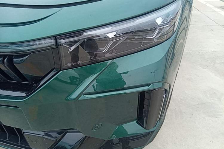 Used VOYAH FREE 2024 Ultra-Long Range Intelligent Driving Version Left Front Headlight
