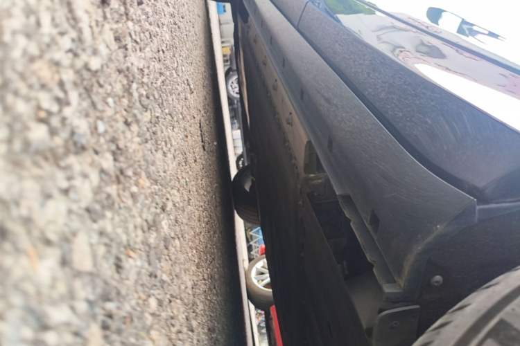 Used VOYAH FREE 2024 Ultra-Long Range Intelligent Driving Version Left Side Sill