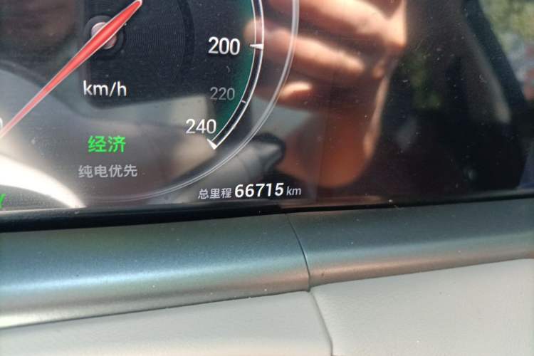 Used VOYAH FREE 2024 Ultra-Long Range Intelligent Driving Version Odometer Close Up