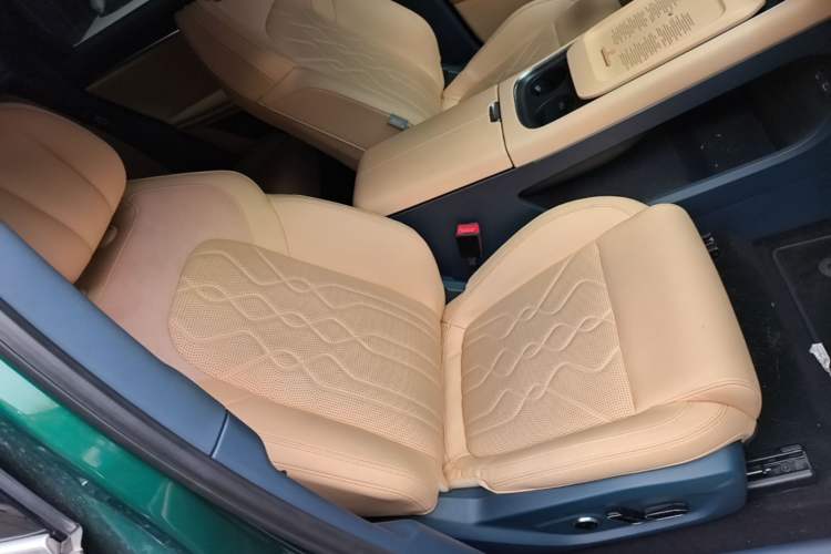 Used VOYAH FREE 2024 Ultra-Long Range Intelligent Driving Version Right Front Seat