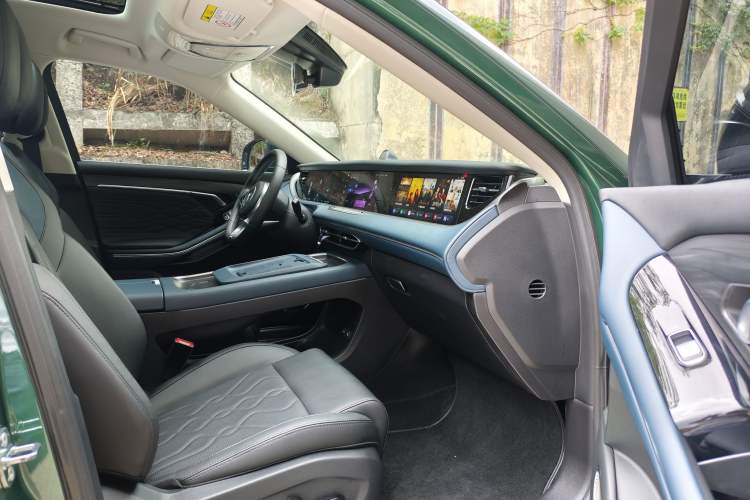 Used VOYAH FREE 2024 Ultra-Long Range Intelligent Driving Version Right Front Seat