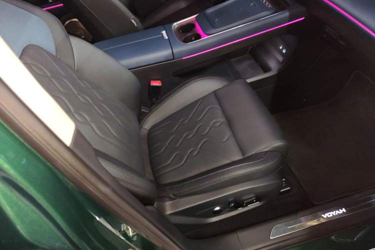 Used VOYAH FREE 2024 Ultra-Long Range Intelligent Driving Version Right Front Seat