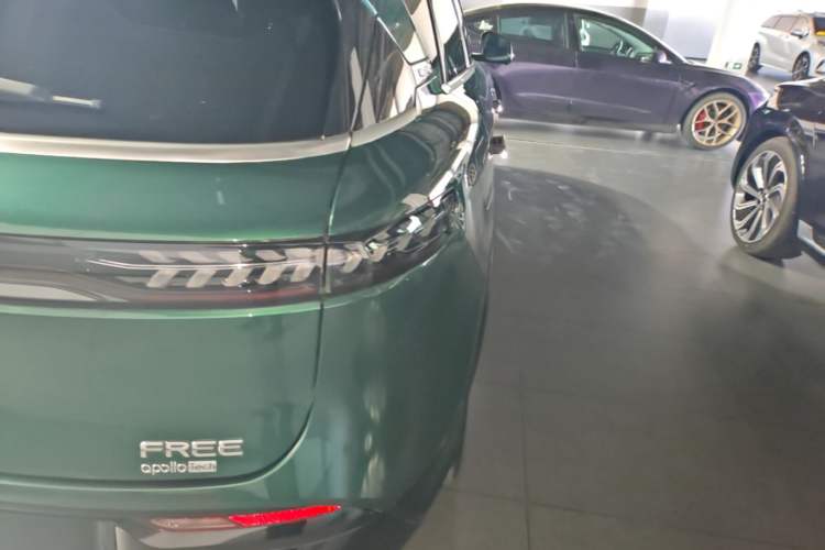 Used VOYAH FREE 2024 Ultra-Long Range Intelligent Driving Version Right Rear Taillight