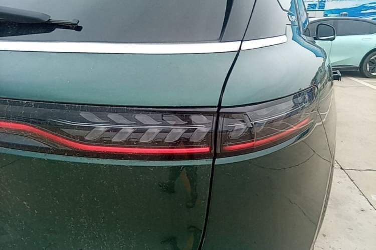Used VOYAH FREE 2024 Ultra-Long Range Intelligent Driving Version Right Rear Taillight