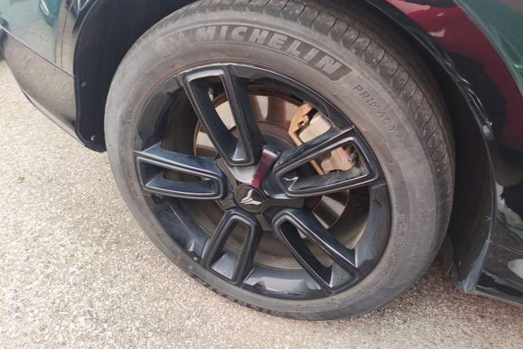 Used VOYAH FREE 2024 Ultra-Long Range Intelligent Driving Version Right Rear Wheel Hub