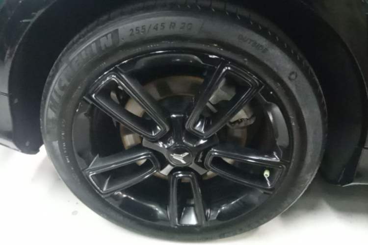Used VOYAH FREE 2024 Ultra-Long Range Intelligent Driving Version Right Rear Wheel Hub