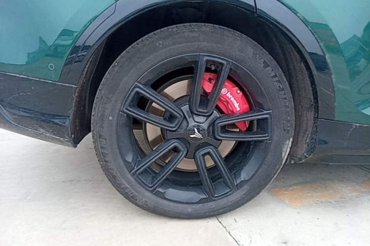 Used VOYAH FREE 2024 Ultra-Long Range Intelligent Driving Version Right Rear Wheel Hub