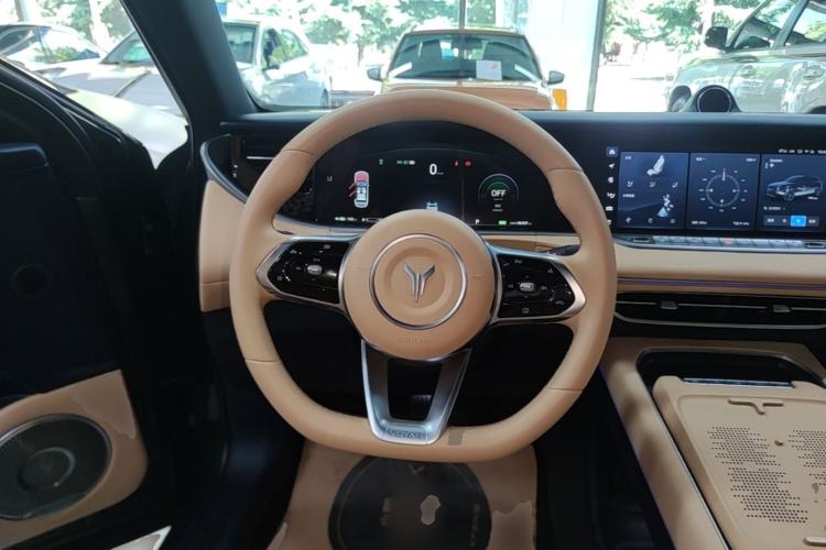 Used VOYAH FREE 2024 Ultra-Long Range Intelligent Driving Version Steering Wheel