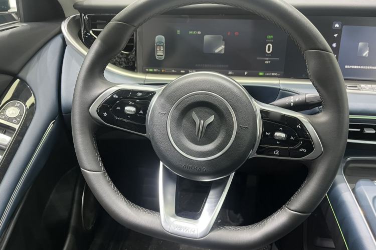 Used VOYAH FREE 2024 Ultra-Long Range Intelligent Driving Version Steering Wheel
