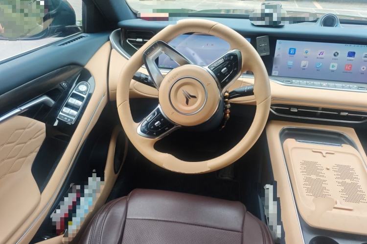 Used VOYAH FREE 2024 Ultra-Long Range Intelligent Driving Version Steering Wheel