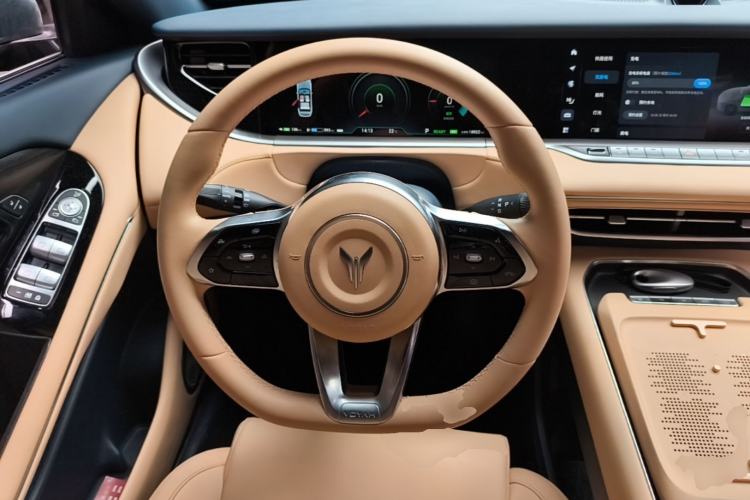 Used VOYAH FREE 2024 Ultra-Long Range Intelligent Driving Version Steering Wheel