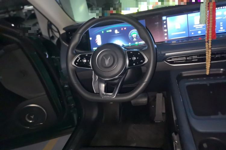 Used VOYAH FREE 2024 Ultra-Long Range Intelligent Driving Version Steering Wheel