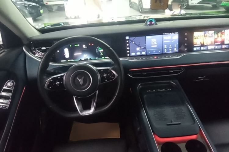 Used VOYAH FREE 2024 Ultra-Long Range Intelligent Driving Version Steering Wheel