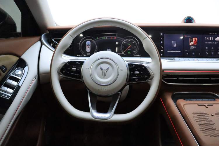 Used VOYAH FREE 2024 Ultra-Long Range Intelligent Driving Version Steering Wheel