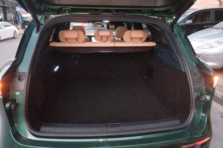 Used VOYAH FREE 2024 Ultra-Long Range Intelligent Driving Version Trunk