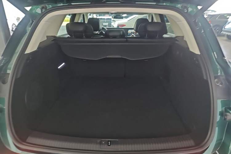 Used VOYAH FREE 2024 Ultra-Long Range Intelligent Driving Version Trunk