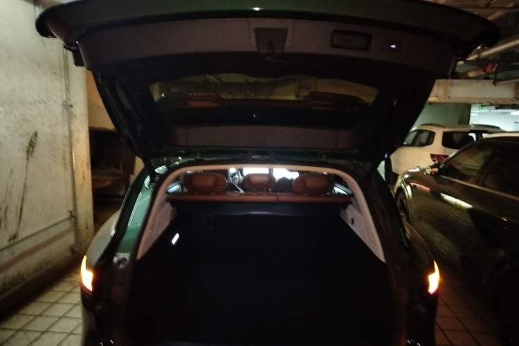 Used VOYAH FREE 2024 Ultra-Long Range Intelligent Driving Version Trunk
