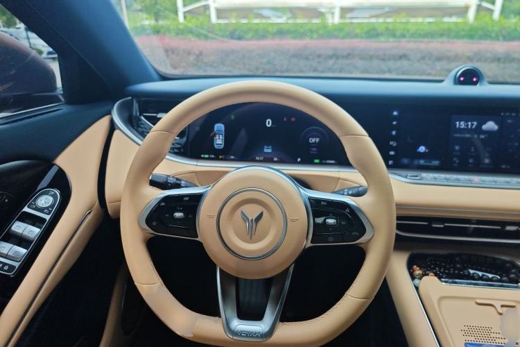 Used VOYAH FREE 2024 Ultra-Long Range Intelligent Driving Version Steering Wheel