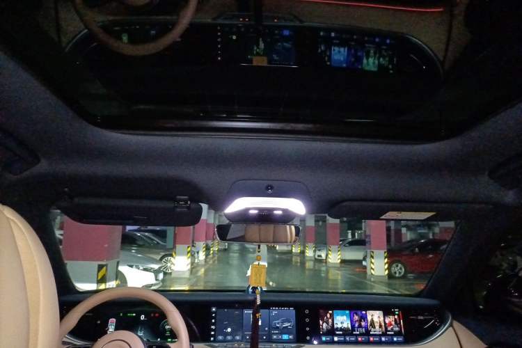 Used VOYAH FREE 2024 Ultra-Long Range Intelligent Driving Version Headliner