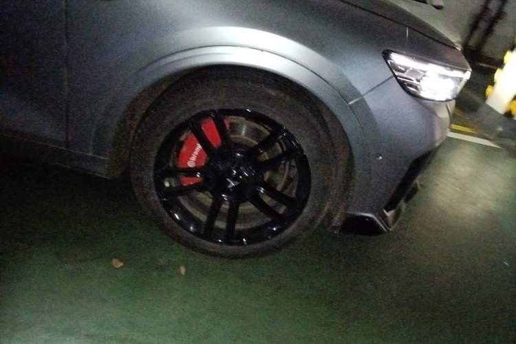 Used VOYAH FREE 2024 Ultra-Long Range Intelligent Driving Version Right Front Wheel Hub