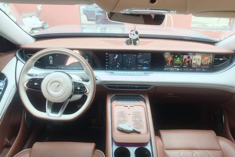 Used VOYAH FREE 2024 Ultra-Long Range Intelligent Driving Version Center Console
