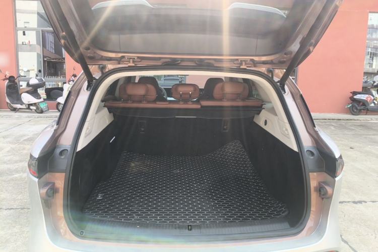 Used VOYAH FREE 2024 Ultra-Long Range Intelligent Driving Version Trunk