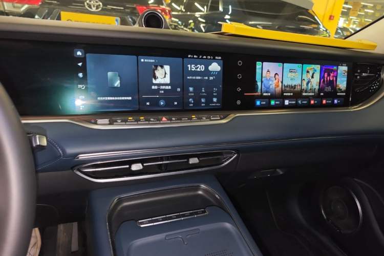 Used VOYAH FREE 2024 Ultra-Long Range Intelligent Driving Version Audio And AC Panel