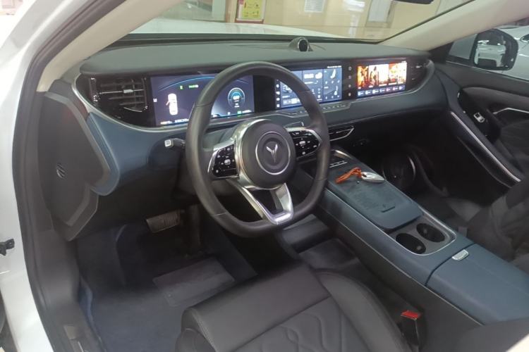 Used VOYAH FREE 2024 Ultra-Long Range Intelligent Driving Version Center Console