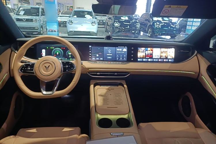 Used VOYAH FREE 2024 Ultra-Long Range Intelligent Driving Version Center Console