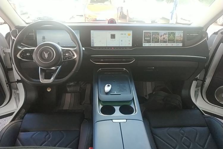 Used VOYAH FREE 2024 Ultra-Long Range Intelligent Driving Version Center Console