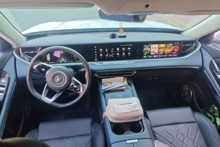 Used VOYAH FREE 2024 Ultra-Long Range Intelligent Driving Version Center Console