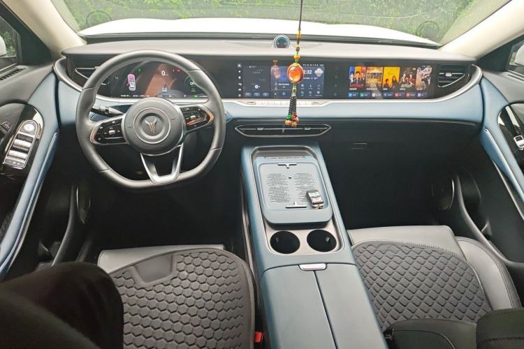 Used VOYAH FREE 2024 Ultra-Long Range Intelligent Driving Version Center Console