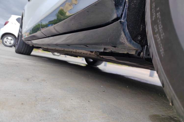 Used VOYAH FREE 2024 Ultra-Long Range Intelligent Driving Version Chassis Rear Left