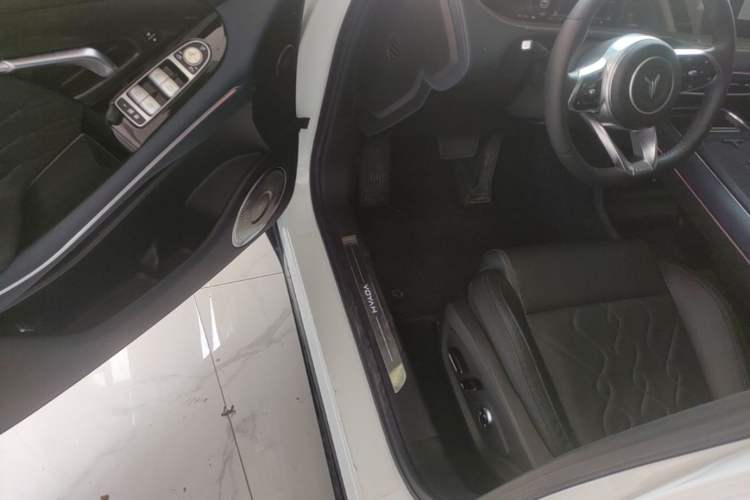 Used VOYAH FREE 2024 Ultra-Long Range Intelligent Driving Version Driver Seat