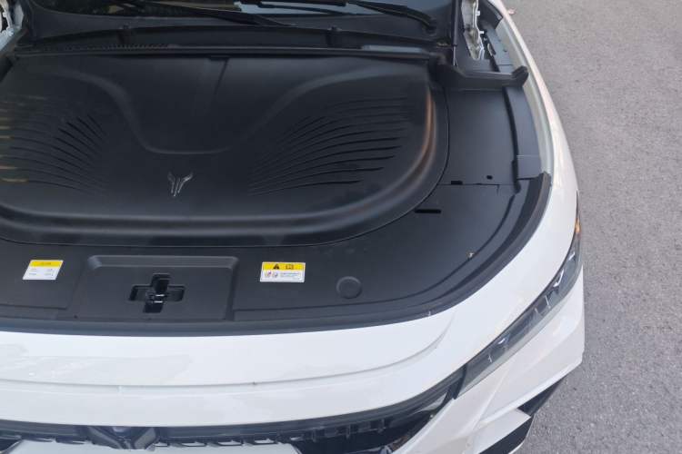 Used VOYAH FREE 2024 Ultra-Long Range Intelligent Driving Version Engine Bay Left