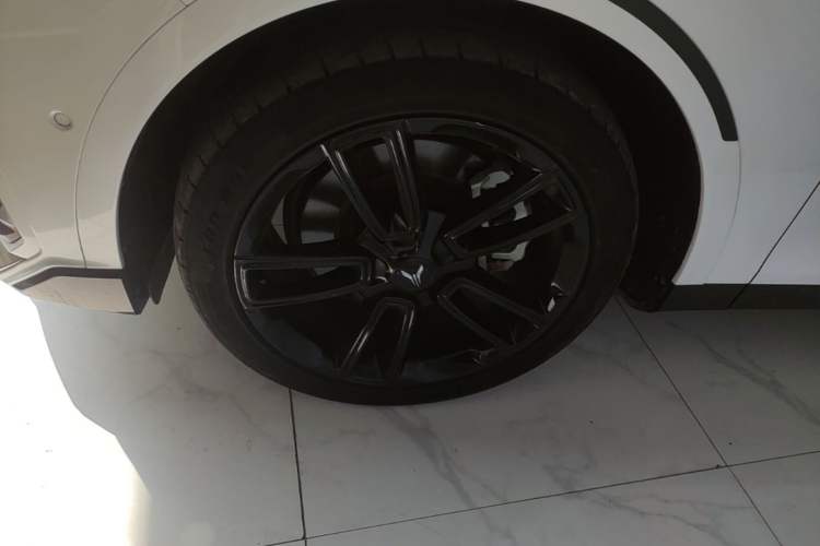 Used VOYAH FREE 2024 Ultra-Long Range Intelligent Driving Version Exterior 4