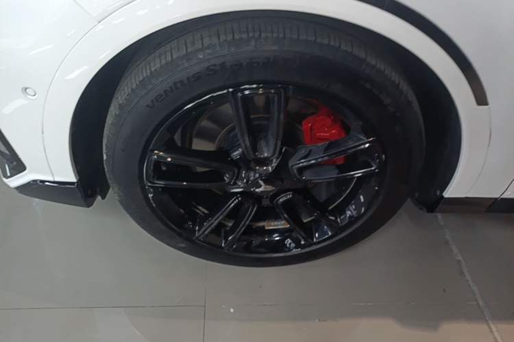 Used VOYAH FREE 2024 Ultra-Long Range Intelligent Driving Version Exterior 4