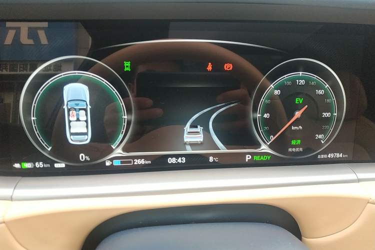 Used VOYAH FREE 2024 Ultra-Long Range Intelligent Driving Version Instrument Cluster