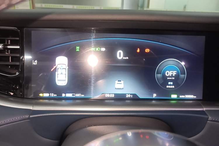 Used VOYAH FREE 2024 Ultra-Long Range Intelligent Driving Version Instrument Cluster